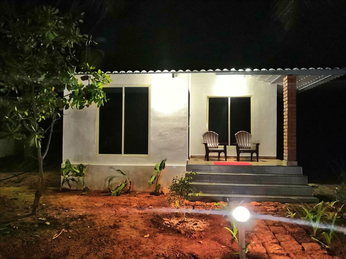 Vishraanti Beach Stay Kumta Ngoại thất bức ảnh