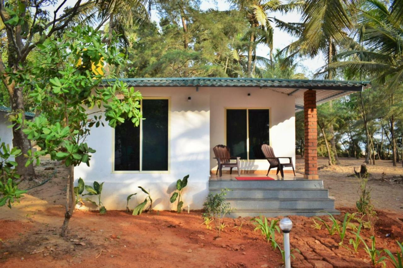 Vishraanti Beach Stay Kumta Ngoại thất bức ảnh
