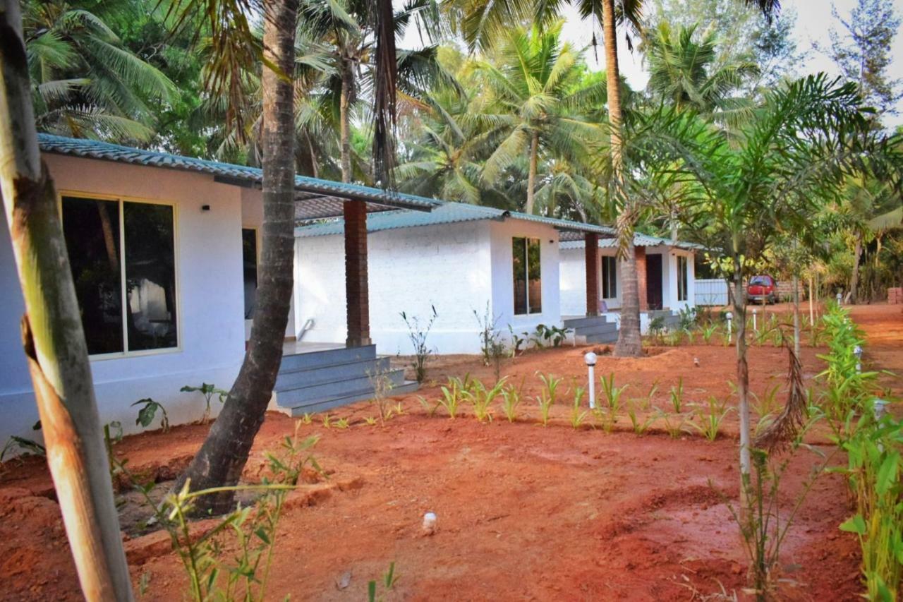 Vishraanti Beach Stay Kumta Ngoại thất bức ảnh